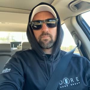 Meet your Posher, Aaron